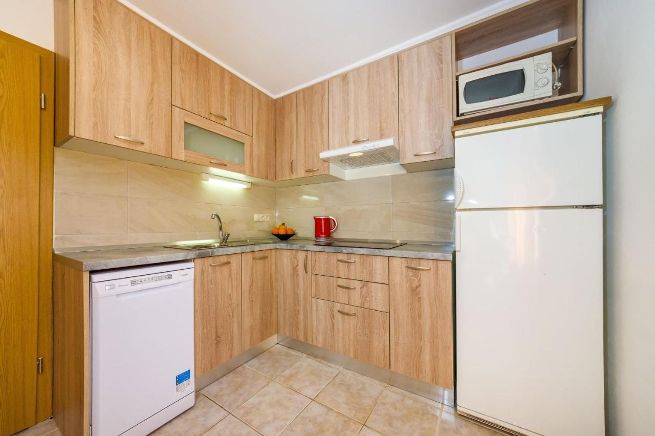 Apartments With A Parking Space Nin, Zadar - 10414 Экстерьер фото
